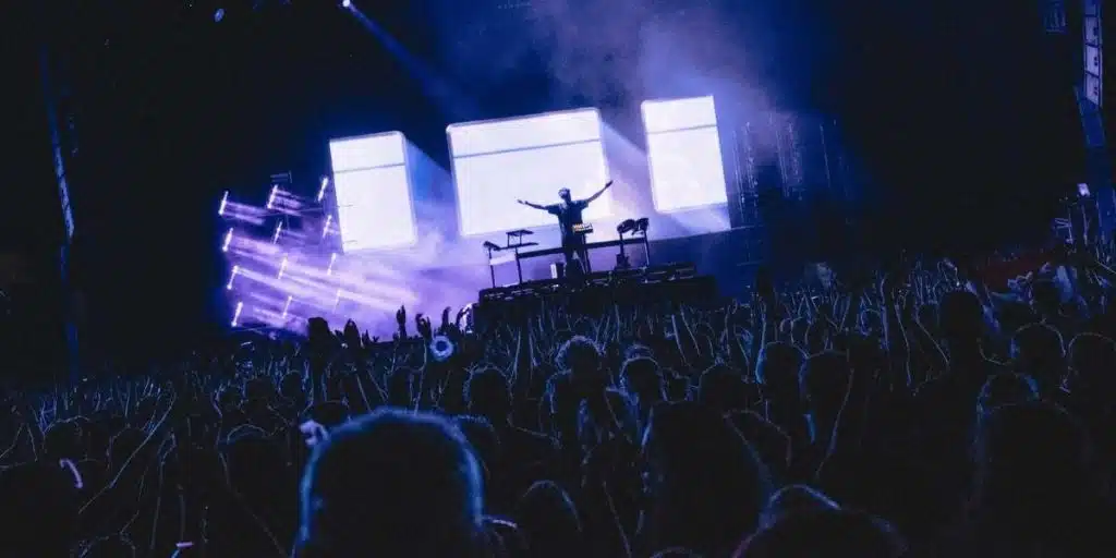 Petit Biscuit concert
